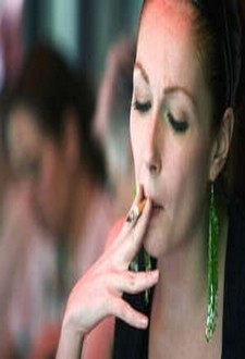 دراسة تربط بين التدخين وانقطاع الطمث المبكر