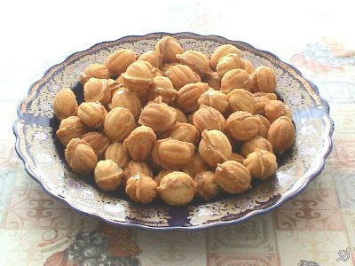 حلوى بالجوز