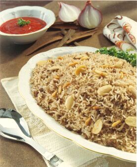 الأرز المحمر القرفه،طريقة عمل الأرز المحمر بالمكسرات و القرفه